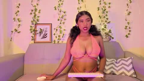 Emma online show from September 2025 01:44:02 AM