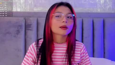 Snapshot of emmaduff_ chatting on September 2025 12:08:02 PM online show from September 2025 12:08:02 PM