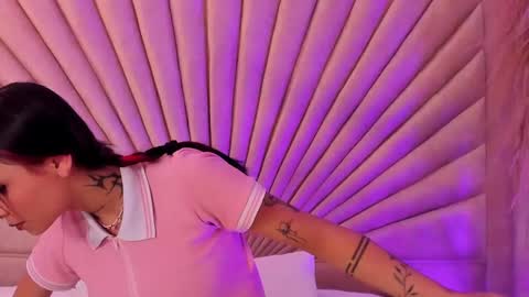 Snapshot of emmaduff_ chatting on September 2025 11:24:02 AM online show from September 2025 11:24:02 AM