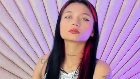 Snapshot of emmaduff_ chatting on October 2025 12:11:01 PM online show from October 2025 12:11:01 PM