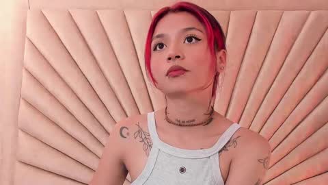 Snapshot of emmaduff_ chatting on October 2025 11:58:02 AM online show from October 2025 11:58:02 AM