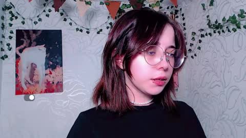 Snapshot of emmae__ chatting on February 2025 12:16:01 PM Emma online show from February 2025 12:16:01 PM