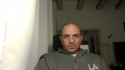 Snapshot of emmagold123 chatting on December 2024 03:47:02 AM Ariel online show from December 2024 03:47:02 AM