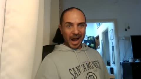 Snapshot of emmagold123 chatting on January 2025 12:31:01 PM Ariel online show from January 2025 12:31:01 PM