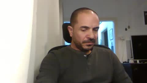 Snapshot of emmagold123 chatting on February 2025 05:51:02 PM Ariel online show from February 2025 05:51:02 PM