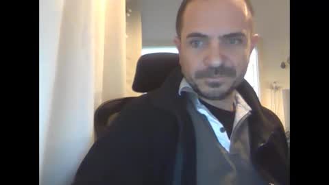 Snapshot of emmagold123 chatting on February 2025 04:07:01 PM Ariel online show from February 2025 04:07:01 PM