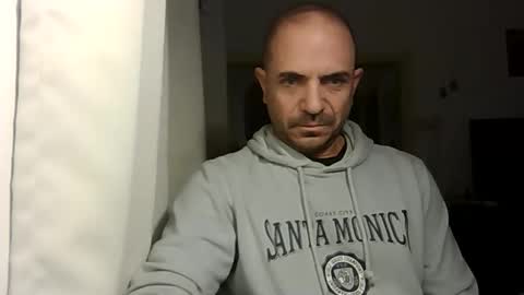 Snapshot of emmagold123 chatting on February 2026 03:55:02 AM Ariel online show from February 2026 03:55:02 AM