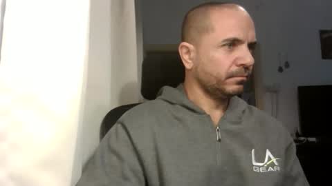 Snapshot of emmagold123 chatting on February 2026 06:32:01 AM Ariel online show from February 2026 06:32:01 AM