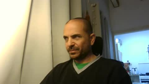 Snapshot of emmagold123 chatting on March 2026 08:19:01 AM Ariel online show from March 2026 08:19:01 AM