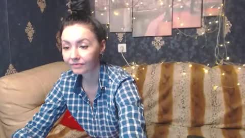 Snapshot of emmagoldx chatting on December 2024 10:39:02 AM EmmaGoldX online show from December 2024 10:39:02 AM