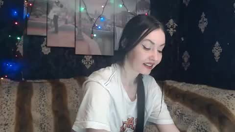Snapshot of emmagoldx chatting on February 2025 01:36:02 AM EmmaGoldX online show from February 2025 01:36:02 AM