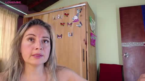 Snapshot of emmahenderson chatting on December 2024 02:16:02 PM Andrea online show from December 2024 02:16:02 PM