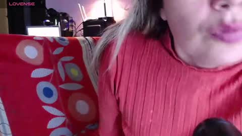 Snapshot of emmahenderson chatting on January 2025 11:22:01 PM Andrea online show from January 2025 11:22:01 PM