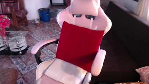 Andrea online show from June 2026 08:01:02 PM