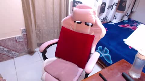 Andrea online show from June 2026 02:43:02 PM