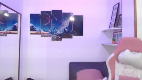 Emma  online show from February 2025 02:05:02 AM