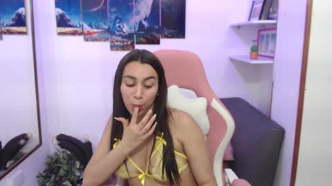 Emma  online show from February 2025 01:45:02 AM