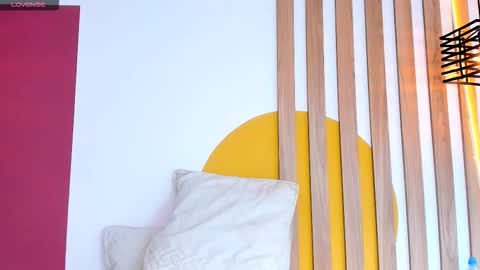 emmanaughty_ online show from January 2026 07:19:01 PM