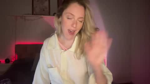 emmaonlyx1 online show from June 2026 03:08:02 AM