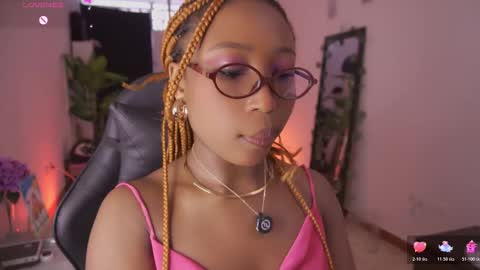 Snapshot of emmasanzoficial chatting on March 2026 03:49:02 PM Sara online show from March 2026 03:49:02 PM