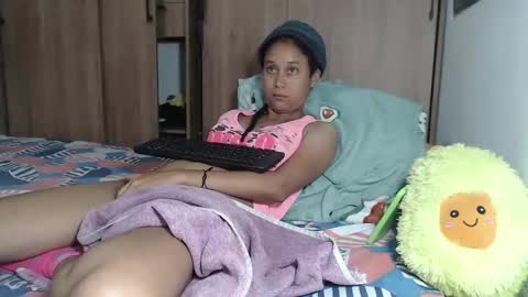 Snapshot of emmasweet95 chatting on December 2024 10:19:01 PM emmasweet95 online show from December 2024 10:19:01 PM