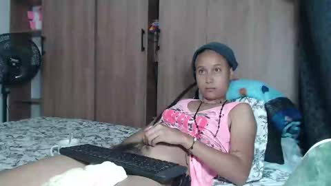 Snapshot of emmasweet95 chatting on January 2025 05:40:02 AM emmasweet95 online show from January 2025 05:40:02 AM