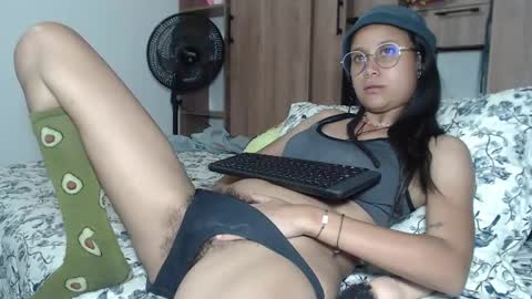 Snapshot of emmasweet95 chatting on January 2025 09:17:01 AM emmasweet95 online show from January 2025 09:17:01 AM