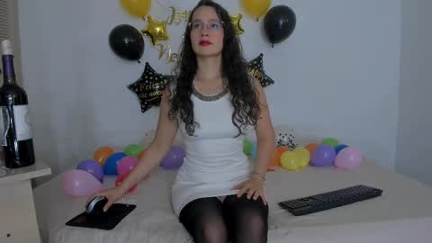 Emma Torres online show from December 2024 07:21:02 PM