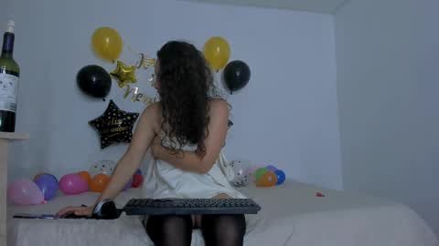 Emma Torres online show from December 2024 10:23:01 PM