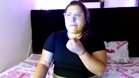 Snapshot of emmatower chatting on September 2025 07:36:02 PM emmatower online show from September 2025 07:36:02 PM