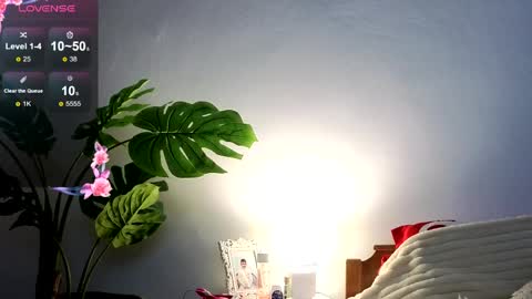 Emma online show from May 2026 08:50:02 PM