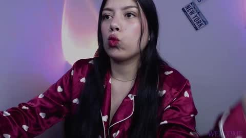 Snapshot of emmi_0 chatting on March 2025 12:00:02 AM Emily Independent model online show from March 2025 12:00:02 AM
