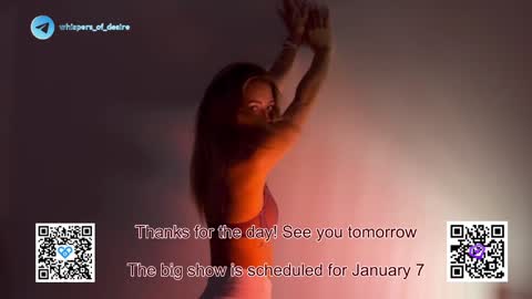 Snapshot of emmi_rosee chatting on January 2025 07:44:02 PM Miss Emmi online show from January 2025 07:44:02 PM