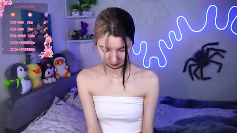 emmie_everly online show from May 2026 08:37:01 PM