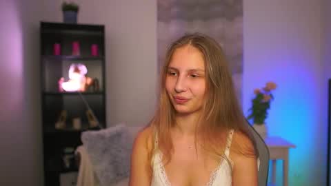 Snapshot of emmie_murray chatting on March 2026 07:53:01 PM Emmie online show from March 2026 07:53:01 PM