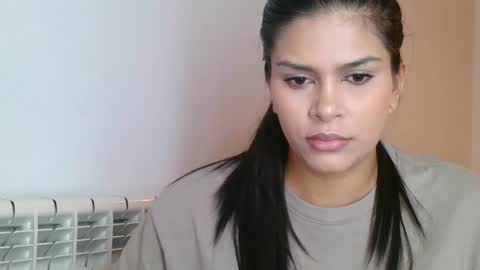Snapshot of emmie_xxx chatting on September 2025 07:32:02 AM emmie online show from September 2025 07:32:02 AM