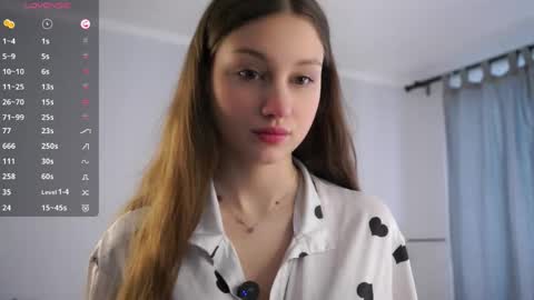 Snapshot of emmiemurray chatting on March 2026 08:52:01 AM Aurora online show from March 2026 08:52:01 AM