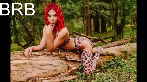 Snapshot of emmily_savage chatting on December 2024 07:13:02 AM online show from December 2024 07:13:02 AM