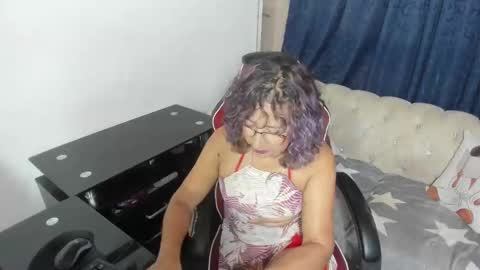 Snapshot of emmilychevalier chatting on October 2025 12:35:01 AM Emmily online show from October 2025 12:35:01 AM