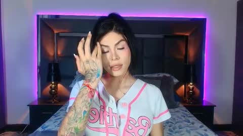 Snapshot of emmilysantibanez chatting on February 2025 05:54:02 AM Emmily Santibaez online show from February 2025 05:54:02 AM