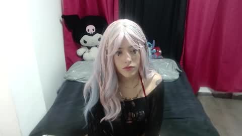 emmy__smith online show from October 2025 08:53:02 AM