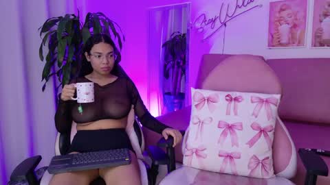 Emmy and Luna  online show from April 2026 12:31:01 PM