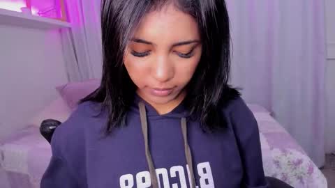 Emmy Heart online show from January 2026 03:45:02 AM