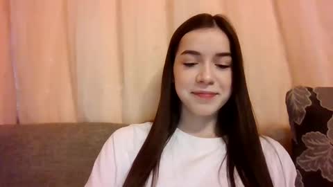 Snapshot of emmy_huff chatting on December 2024 04:09:01 PM emmy_huff online show from December 2024 04:09:01 PM