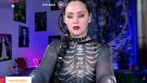 Emmy Bright     50  online show from May 2026 03:56:01 AM
