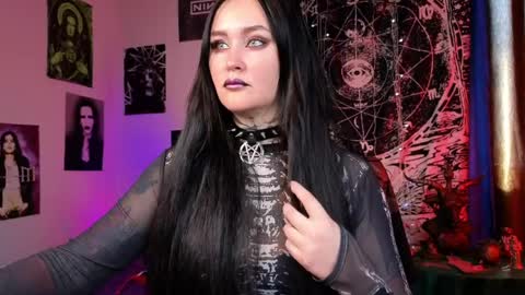 Emmy Bright     50  online show from May 2026 02:18:01 AM
