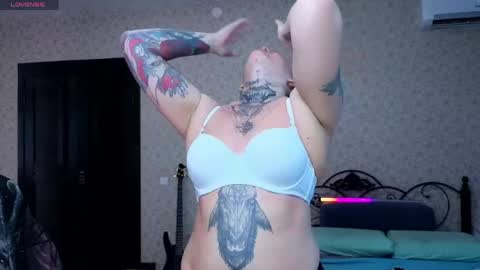 Emmy Bright     50  online show from June 2026 06:52:02 AM