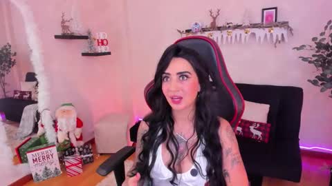 Snapshot of emmyevans1 chatting on November 2025 08:02:02 PM Emmy Evans online show from November 2025 08:02:02 PM