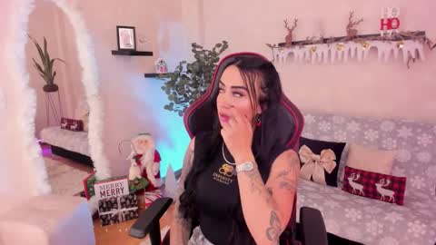 Snapshot of emmyevans1 chatting on November 2025 08:20:01 PM Emmy Evans online show from November 2025 08:20:01 PM