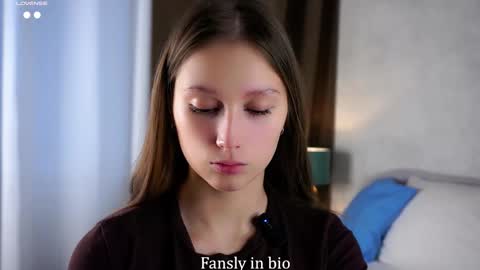 Snapshot of emmyleri chatting on October 2025 01:16:02 AM Emmy online show from October 2025 01:16:02 AM